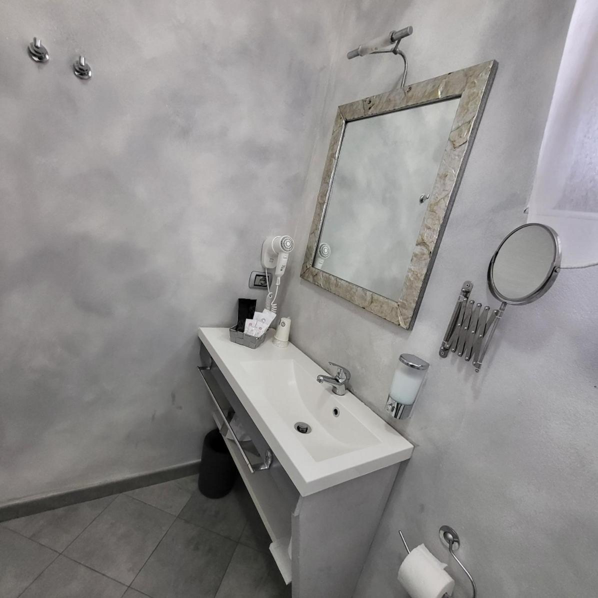 Illuvia 2 Affitta Camere Cornaredo Zewnętrze zdjęcie